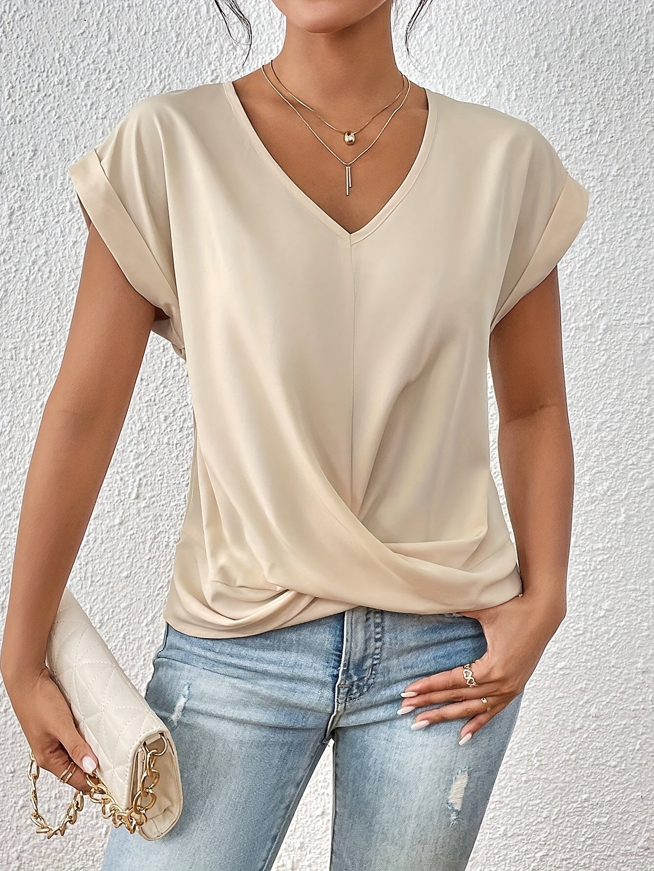 Cleo | Camiseta casual con escote corazón