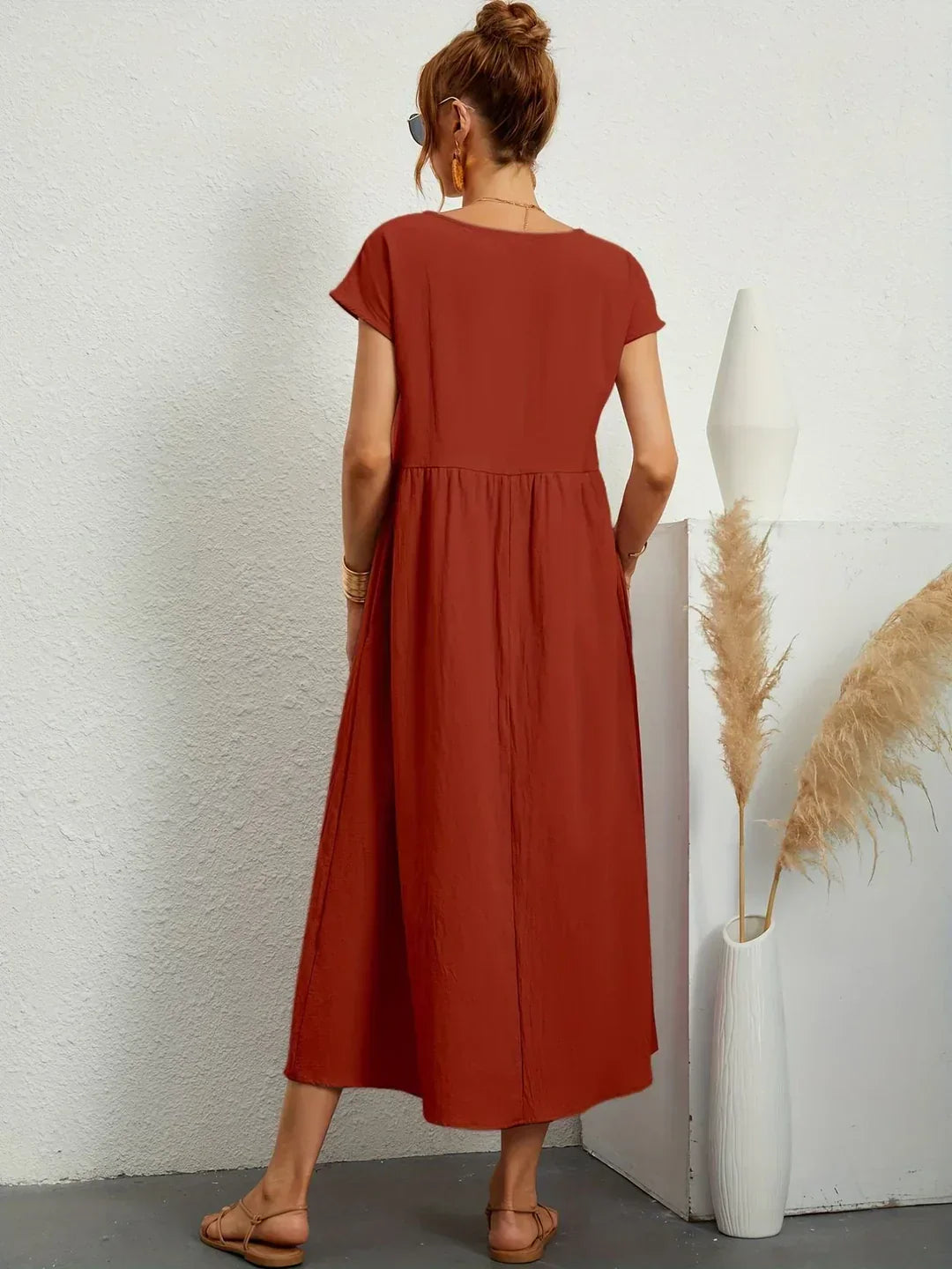 Jimena — Vestido fluido de elegancia atemporal