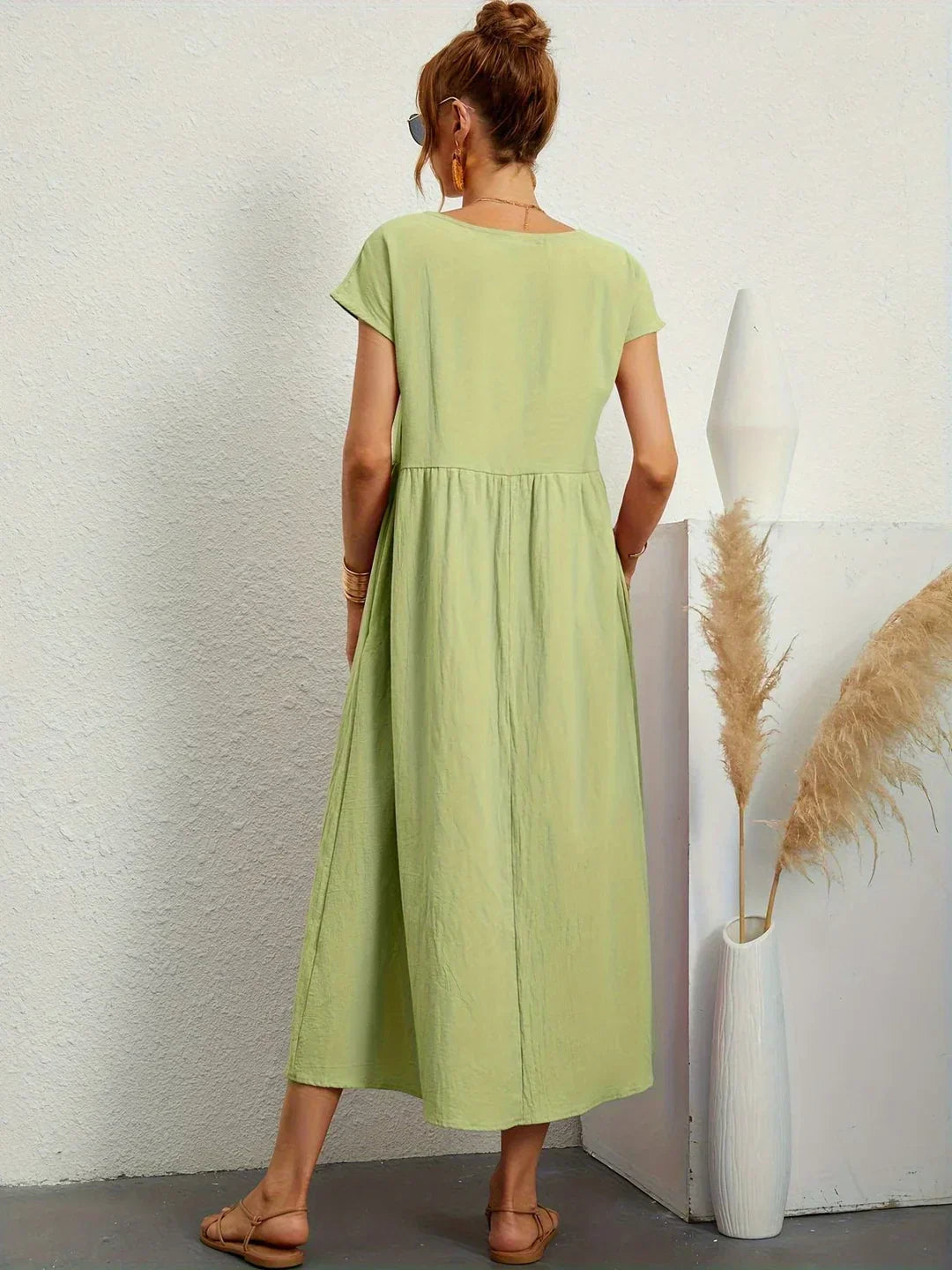 Jimena — Vestido fluido de elegancia atemporal